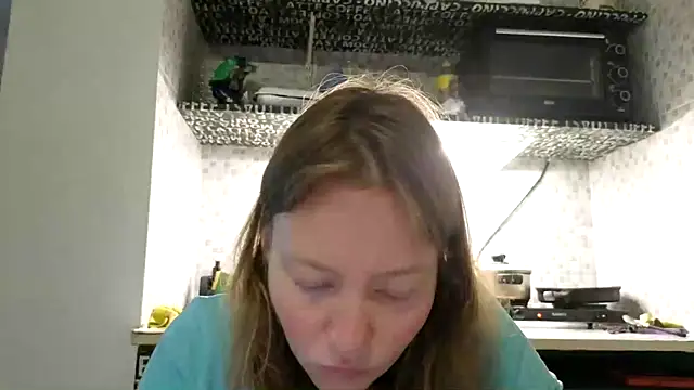 Snapshot of Jony_Marta chatting on 4, 3, 2025 Jony Marta online show from 4, 3, 2025