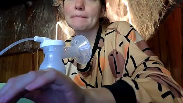 Snapshot of Jony_Marta chatting on 2, 10, 2025 Jony Marta online show from 2, 10, 2025