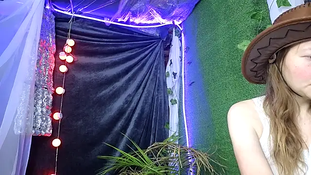 Snapshot of Jony_Marta chatting on 21, 10, 2025 Jony Marta online show from 21, 10, 2025