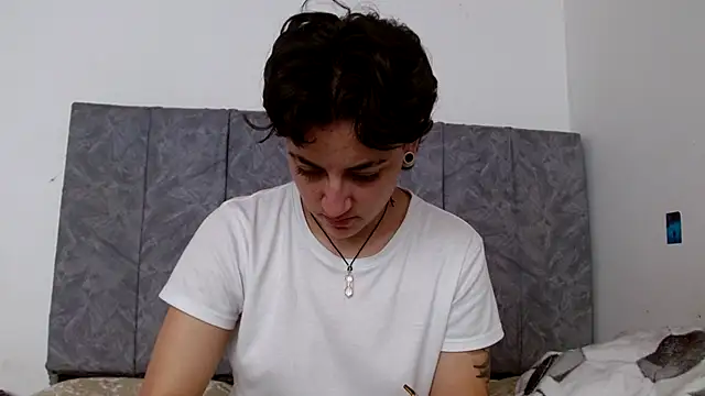 linda 33 online show from 11, 11, 2025