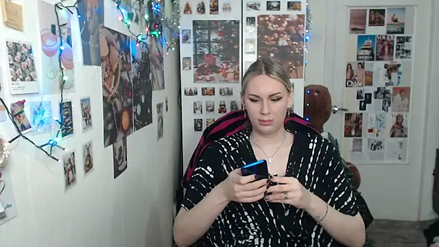 Snapshot of CapriScorpion chatting on 30, 12, 2024 CapriScorpion online show from 30, 12, 2024