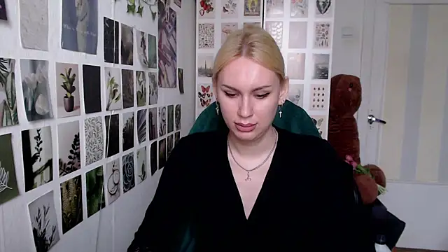 Snapshot of CapriScorpion chatting on 29, 4, 2026 CapriScorpion online show from 29, 4, 2026
