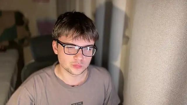 superfluboy  online show from 8, 11, 2025