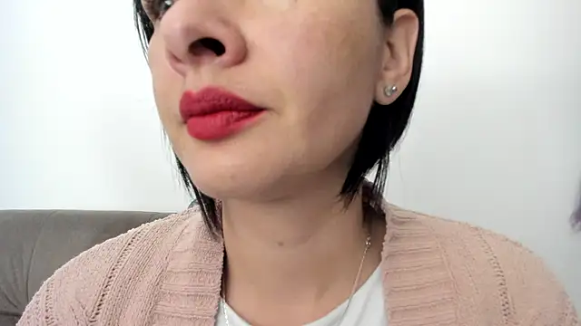 queen fetish online show from 16, 1, 2025