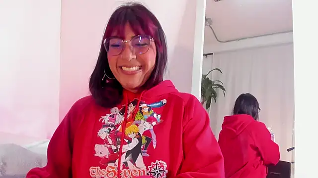 Snapshot of evelynjohnsoon chatting on 5, 1, 2025 evelynjohnsoon online show from 5, 1, 2025