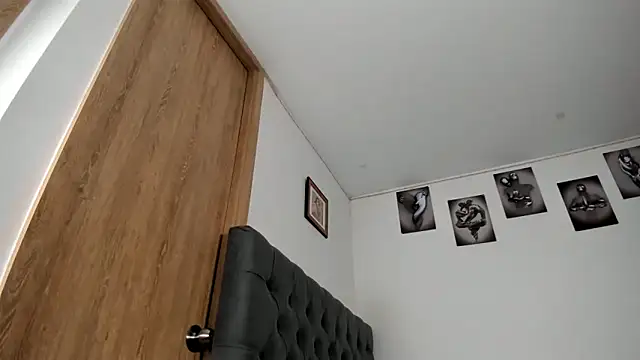 Snapshot of Bambi_gurl chatting on 24, 1, 2025 Bambi gurl online show from 24, 1, 2025