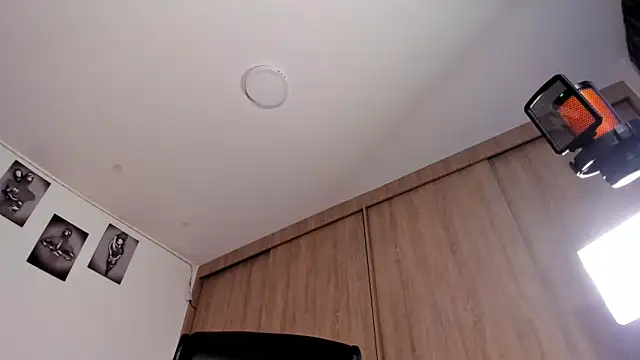 Snapshot of Bambi_gurl chatting on 30, 1, 2025 Bambi gurl online show from 30, 1, 2025