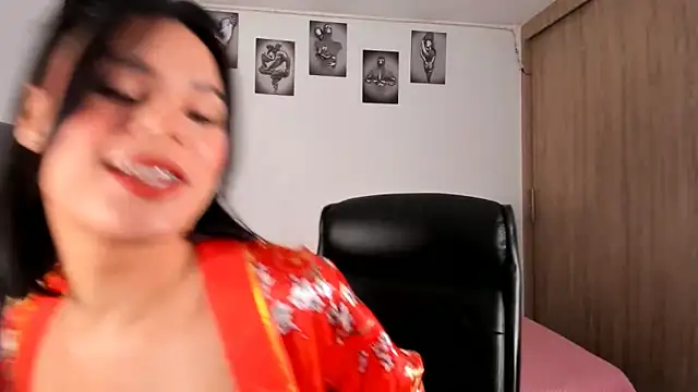 Snapshot of Bambi_gurl chatting on 31, 1, 2025 Bambi gurl online show from 31, 1, 2025