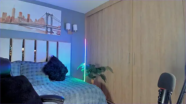 Snapshot of Bambi_gurl chatting on 25, 11, 2025 Bambi gurl online show from 25, 11, 2025