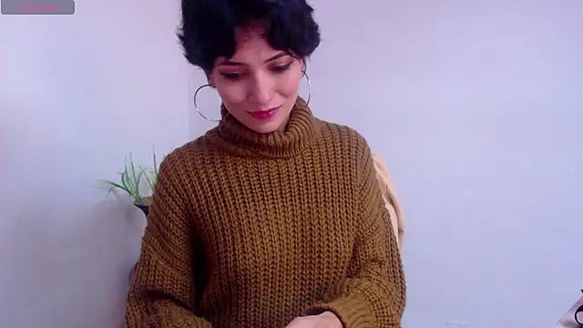 Snapshot of Hannaaaa__ chatting on 19, 12, 2024 Hannaaaa online show from 19, 12, 2024