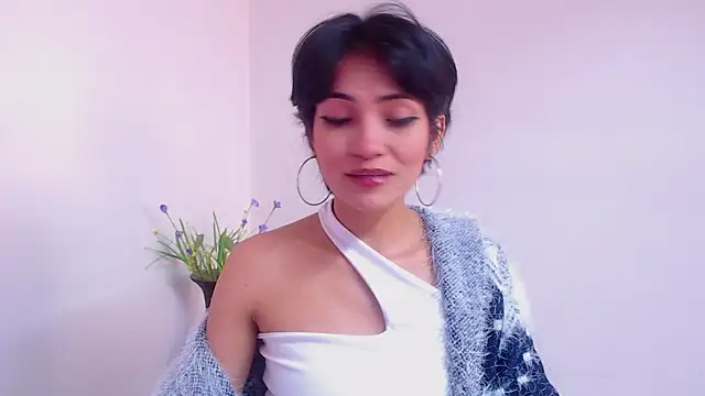Snapshot of Hannaaaa__ chatting on 26, 1, 2025 Hannaaaa online show from 26, 1, 2025