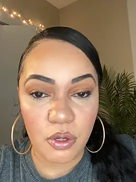 DestineeJayde online show from 1, 2, 2025