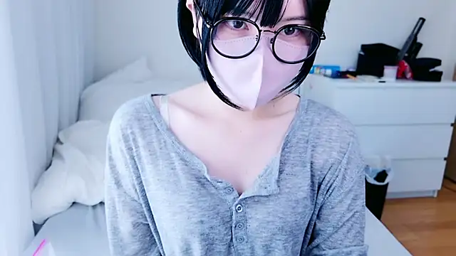 Snapshot of _HIKARU_ chatting on 13, 3, 2025 HIKARU online show from 13, 3, 2025