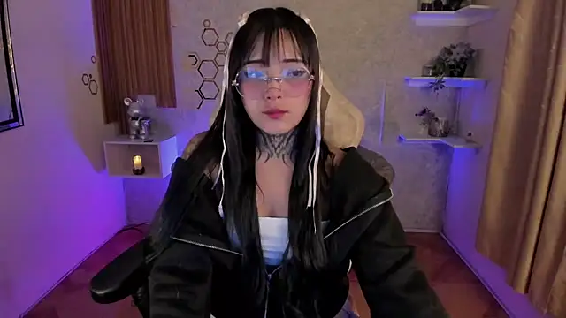Snapshot of mia_catt05 chatting on 21, 9, 2025 mia catt05 online show from 21, 9, 2025