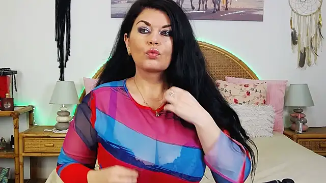 Snapshot of EllenGrace chatting on 11, 1, 2025 EllenGrace online show from 11, 1, 2025