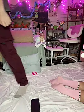 TrenaAnne online show from 4, 4, 2026