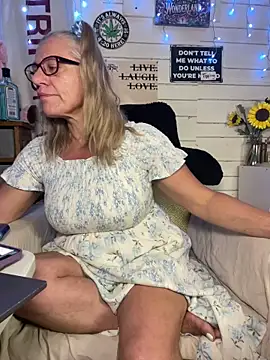 TrenaAnne online show from 18, 5, 2026