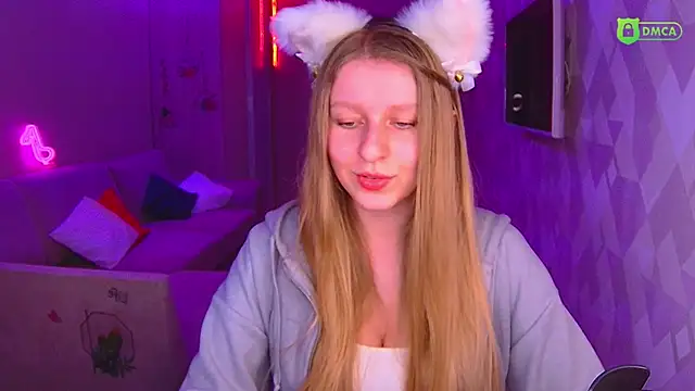 Snapshot of AmaliaQueen chatting on 1, 2, 2025 AmaliaQueen online show from 1, 2, 2025