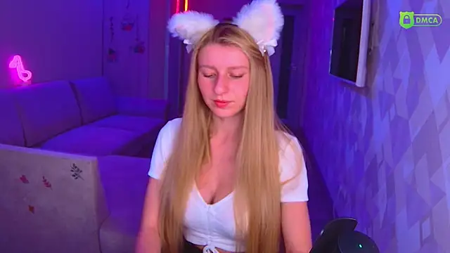 Snapshot of AmaliaQueen chatting on 1, 11, 2025 AmaliaQueen online show from 1, 11, 2025