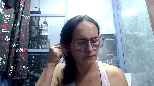 Snapshot of Nastylatinaxxx chatting on 4, 3, 2025 Nastylatinaxxx online show from 4, 3, 2025