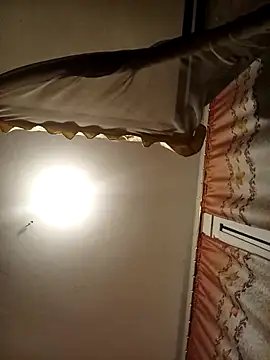 Snapshot of The-Peach-Flexer chatting on 27, 11, 2025 The-Peach-Flexer online show from 27, 11, 2025