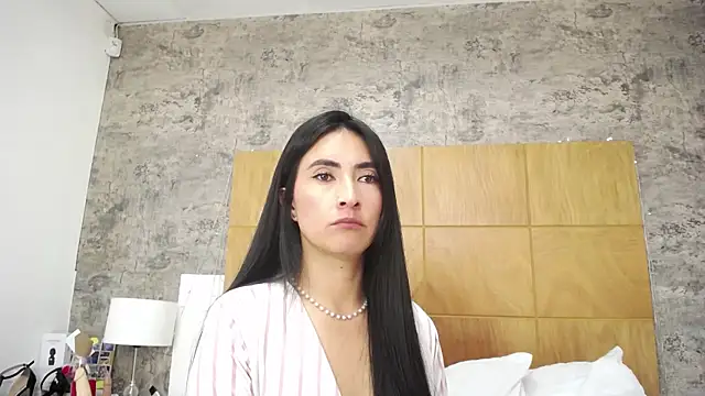 Snapshot of JainaRogers chatting on 15, 11, 2025 JainaRogers online show from 15, 11, 2025