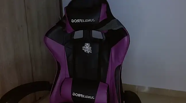 Sisoyalejo420 online show from 5, 1, 2025