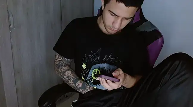 Sisoyalejo420 online show from 7, 1, 2025