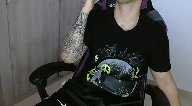 Sisoyalejo420 online show from 7, 1, 2025