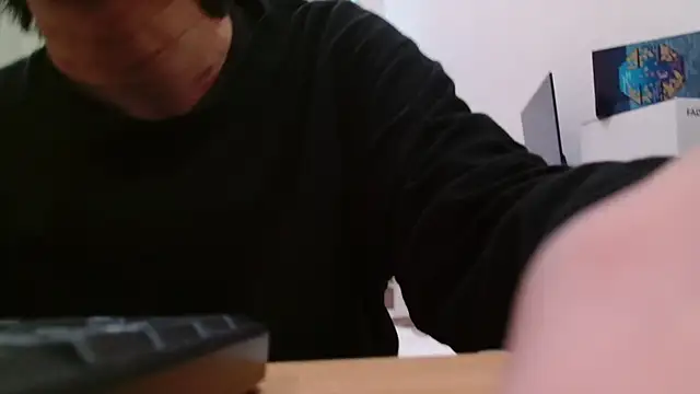 POCARI SWEAT online show from 7, 4, 2026