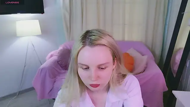Beatrica Klein online show from 4, 6, 2026