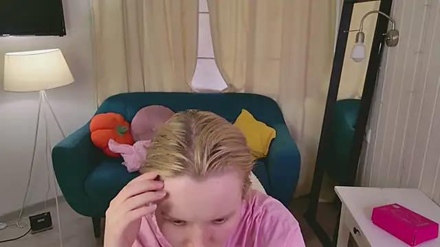 Beatrica Klein online show from 11, 6, 2026