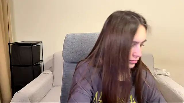 AliceKolltt online show from 12, 4, 2026