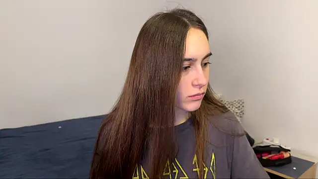 Snapshot of AliceKolltt chatting on 19, 4, 2026 AliceKolltt online show from 19, 4, 2026
