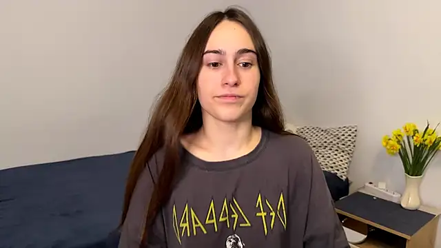 Snapshot of AliceKolltt chatting on 26, 4, 2026 AliceKolltt online show from 26, 4, 2026