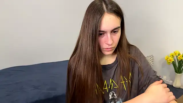 Snapshot of AliceKolltt chatting on 28, 4, 2026 AliceKolltt online show from 28, 4, 2026