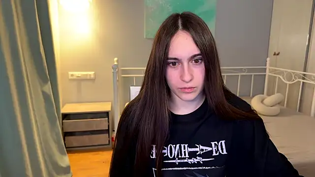 Snapshot of AliceKolltt chatting on 6, 7, 2026 AliceKolltt online show from 6, 7, 2026