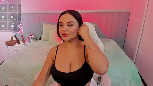 Snapshot of katia_bigboobs1 chatting on 1, 10, 2025 katia bigboobs1 online show from 1, 10, 2025