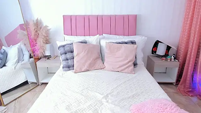 Snapshot of kath_rosee1 chatting on 12, 1, 2025 kath rosee1 online show from 12, 1, 2025