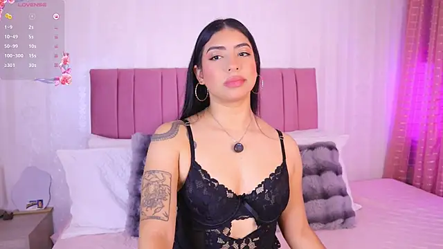 Snapshot of kath_rosee1 chatting on 12, 10, 2025 kath rosee1 online show from 12, 10, 2025