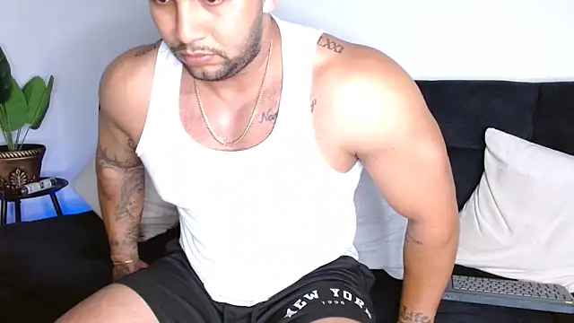 Snapshot of frank_myles chatting on 25, 11, 2025 frank myles online show from 25, 11, 2025