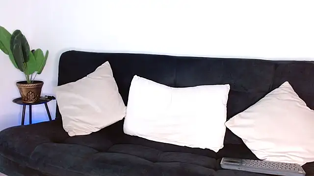 Snapshot of frank_myles chatting on 3, 12, 2025 frank myles online show from 3, 12, 2025