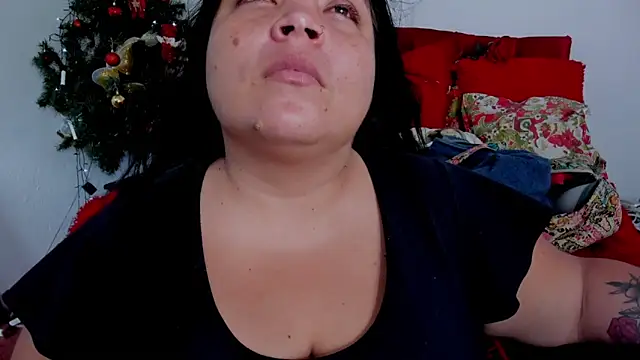 Snapshot of sobigcurvy4u chatting on 7, 1, 2025 sobigcurvy4u online show from 7, 1, 2025