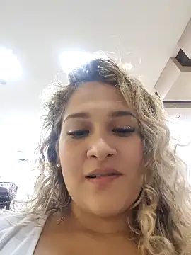 Snapshot of Sara_smiiith211 chatting on 8, 1, 2025 Sara smiiith211 online show from 8, 1, 2025