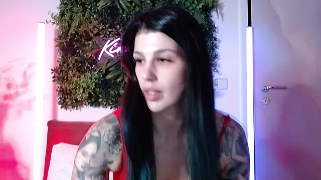 Snapshot of KiraKane1 chatting on 14, 2, 2025 KiraKane1 online show from 14, 2, 2025