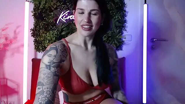 Snapshot of KiraKane1 chatting on 21, 2, 2025 KiraKane1 online show from 21, 2, 2025