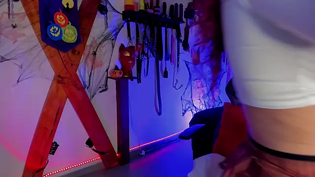 Laureen hill online show from 19, 10, 2025