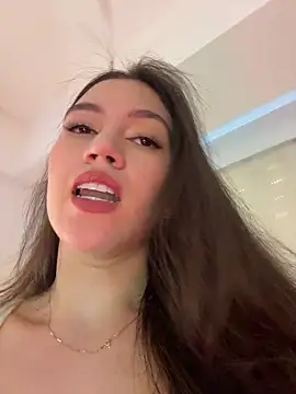 Snapshot of Amelia_Rouse chatting on 21, 4, 2026 Amelia Rouse online show from 21, 4, 2026