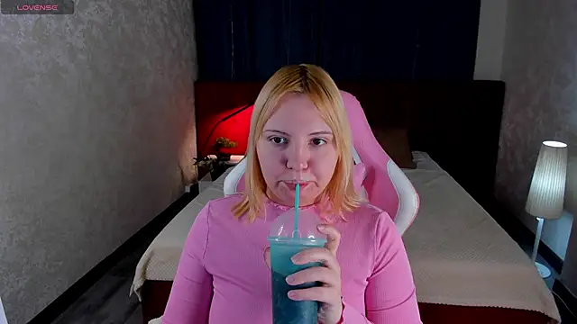 Stacy Luv online show from 16, 11, 2025