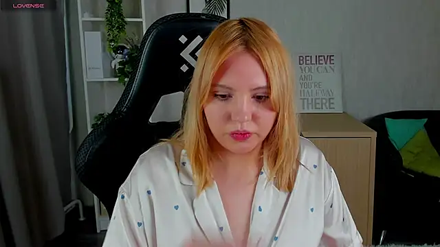 Snapshot of Stacy_Luv chatting on 11, 2, 2026 Stacy Luv online show from 11, 2, 2026